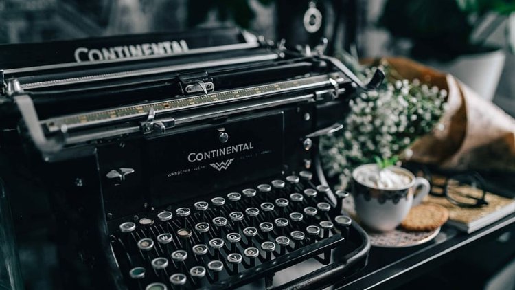 JavaScript Typewriter JavaScript Typewriter